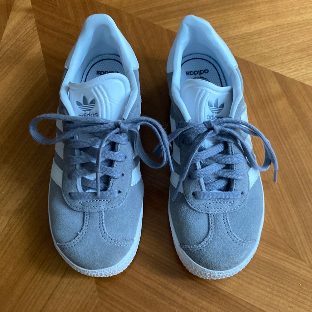 Kids Adidas Gazelle sneakers